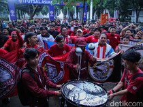 Lautan Merah di Indonesia Arena, Suporter Timnas Futsal Siap Kawal Indonesia di Final