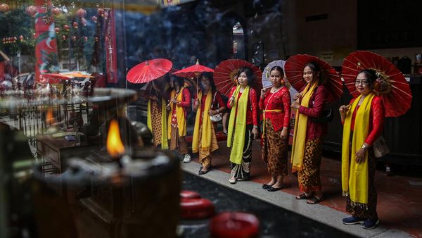 Tradisi Ketuk Pintu Warnai Sambut Imlek 2577 di Semarang