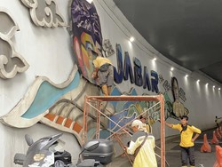 Wajah Ridwan Kamil di Underpass Dewi Sartika Depok Dicopot