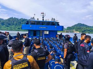 214 Napi High Risk Dipindahkan dari Jakarta dan Jateng ke Nusakambangan