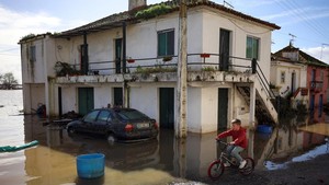 Kena Kritik soal Banjir, Mendagri Portugal Langsung Mundur