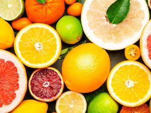 Jerawat & Kulit Kusam Tak Selalu Skincare, Ini Peran Asupan dari Dalam