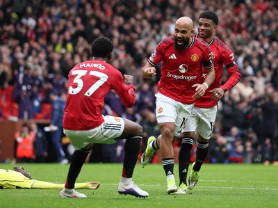 MU Tampil Memukau, Tekuk Tottenham 2-0 di Old Trafford