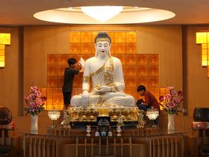 Sambut Imlek 2577 Kongzili, Vihara di Banda Aceh Dibersihkan