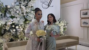 Pesona Tissa Biani Jadi Bridesmaid Wavi Zihan