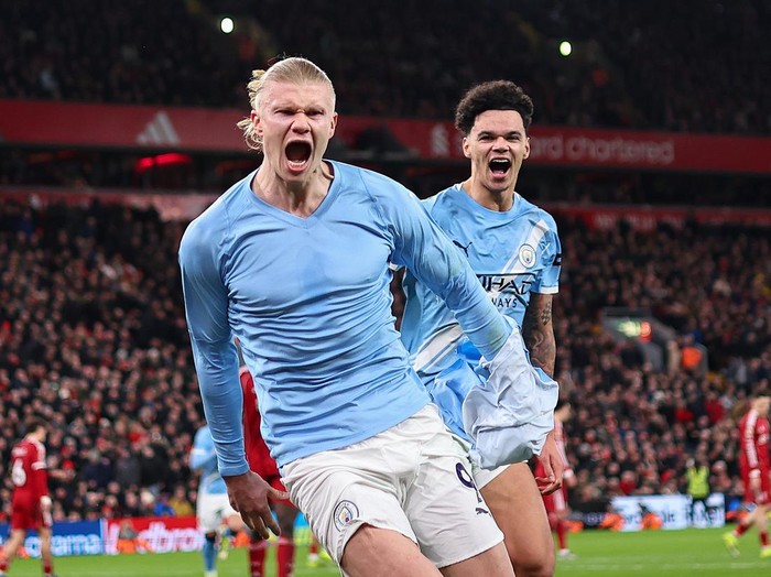 LIVERPOOL, ENGLAND - FEBRUARY 8: Erling Haaland of Manchester City celebrates after scoring a goal to make it 1-2  during the Premier League match between Liverpool and Manchester City at Anfield on February 8, 2026 in Liverpool, United Kingdom. (Photo by Robbie Jay Barratt - AMA/Getty Images)