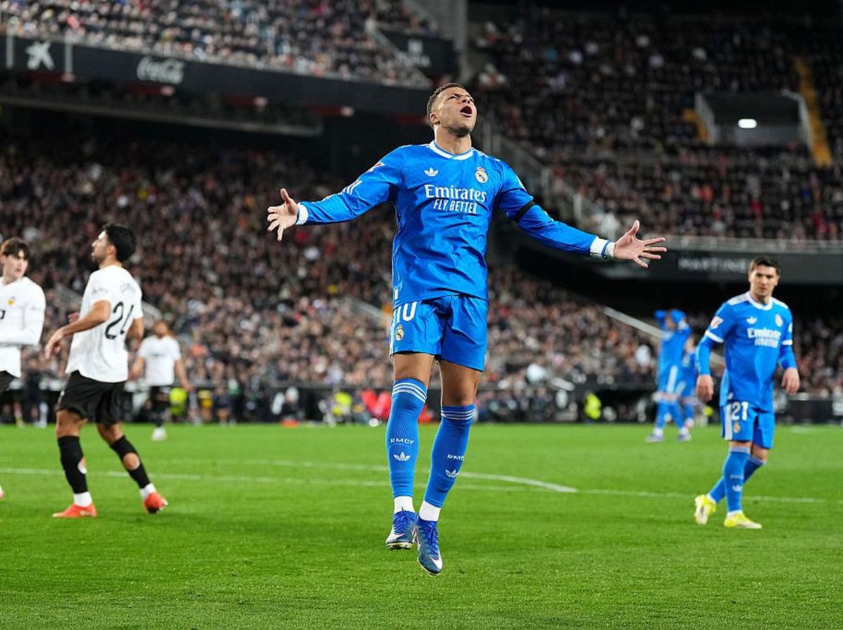 Real Madrid dinilai banyak mempunyai pemain yang tak seleval dengan Kylian Mbappe. (Foto: Getty Images/Aitor Alcalde)
