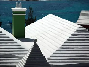 Kesulitan Air Tawar, Warga Pulau Ini Pakai Atap Rumah buat Bertahan Hidup