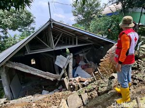 Video: 464 Rumah Rusak Akibat Tanah Gerak di Tegal, Ribuan Warga Mengungsi