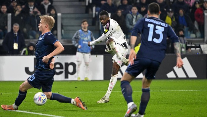 Kalulu Cetak Gol di Detik Akhir, Juve Vs Lazio 2-2