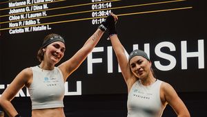 Ikut Kompetisi Hyrox Vienna, Gaya Sporty Luna Maya Bikin Kagum