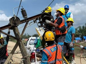 13 Desa Masih Pakai Genset, PLN Kebut Pemulihan Listrik di Aceh Pascabencana