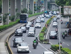Jalan Rasuna Said Sudah Bersih dari Tiang Monorel, Penataan Rampung Juni