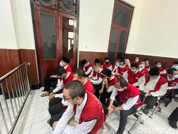 34 Terdakwa Pesta Gay di Surabaya Jalani Sidang Perdana