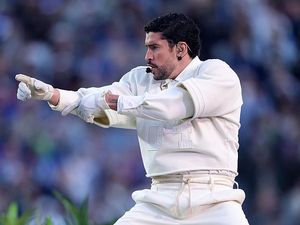 Bad Bunny Guncang Super Bowl 2026, Rilis Sneakers Kolaborasi Bersama adidas