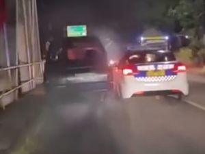 Kronologi Mobil Dirusak Massa di Kediri Ternyata Pelaku Tabrak Lari