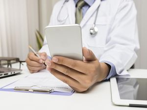 Marak Dokter-dokter Praktik di Sosmed, Ini Wanti-wanti Konsil Kesehatan Indonesia