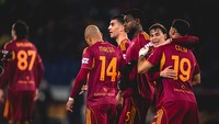 Roma Vs Cagliari: Brace Malen Bawa Il Lupi Menang 2-0