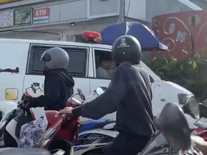 Macet Parah di Jembatan Barombong Makassar, Ambulans Terpaksa Putar Balik