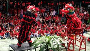 Atraksi Barongsai Warnai Kegiatan Edukasi Budaya di Sekolah Solo