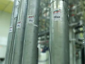 Iran Siap Encerkan Uranium yang Diperkaya Jika AS Cabut Semua Sanksi