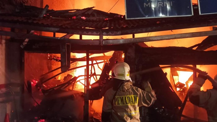 Kebakaran Hanguskan 16 Rumah di Bangka Jaksel, Kerugian Capai Rp 2,9 M