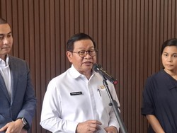 Pramono Mau Perbarui Truk Sampah: Kalau Bisa Truk Listrik-Lindinya Tak Netes