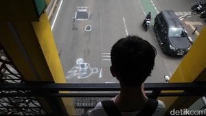 Ini Jalan Berlubang Matraman Raya yang Kembali Renggut Nyawa