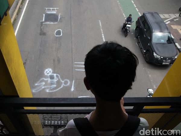 Ini Jalan Berlubang Matraman Raya yang Kembali Renggut Nyawa