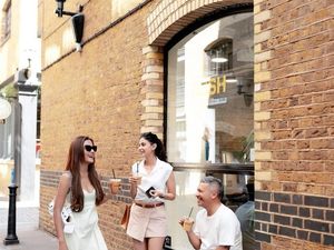 Gaya Seru Medina Dina saat Ngopi Bareng Gading Marten di Abu Dhabi