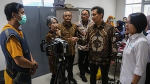 Perluas Deteksi Dini, Menkes Pantau Skrining TBC di Semarang