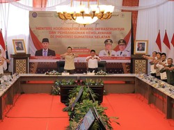 Kunker ke Sumsel, Menko AHY Rapat ODOL hingga Pastikan Jembatan Musi V