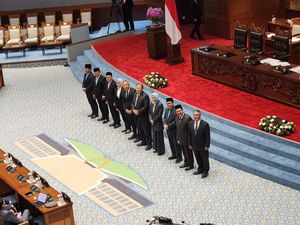 Video Paripurna DPR Sahkan 8 Calon Anggota Baznas dari Unsur Masyarakat