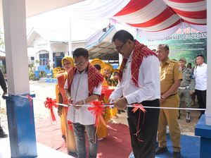 Pemkab Deli Serdang dan Anggota DPR Resmikan 4 Ruang Kelas Baru