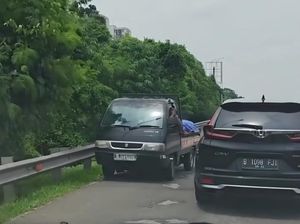 Pikap Nekat Lawan Arah Masuk Rest Area Tol Jagorawi, Polisi Turun Tangan