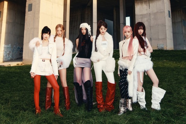 Potret IVE dalam foto konsep lagu 'BANG BANG'