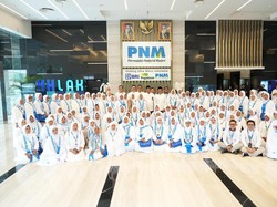 Reward Umrah PNM: 101 Nasabah Mekaar Diberangkatkan ke Tanah Suci
