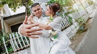 Reza SMASH Menikah dengan Santi Febrianti di KUA