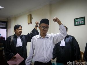 Didakwa Bakar Tenda Polisi, Aktivis UNY Perdana Arie Dituntut 1 Tahun Bui