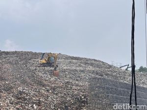 Benang Kusut Krisis Sampah Menahun di Tangsel