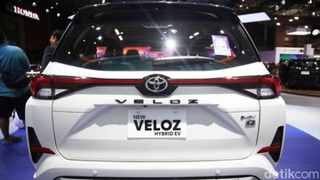 BYD M6 DM vs Toyota Veloz Hybrid: Perbedaan Spesifikasi dan Harga