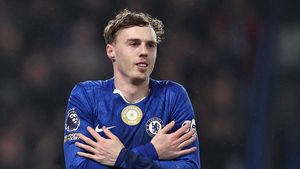Chelsea yang Hobi Beli Pemain Jebolan Akademi Man City