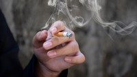 Guru SD Dikeroyok gegara Tegur Siswa yang Merokok