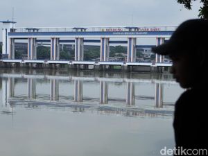 Fakta Ngeri 20 Ton Pestisida yang Cemari Sungai di Tangerang