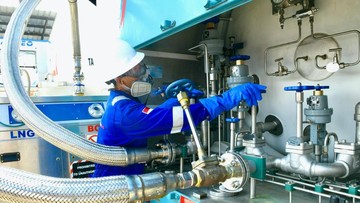 Berita dari Detik Finance: Kilang Mini LNG Pertama di Jawa Mulai Beroperasi