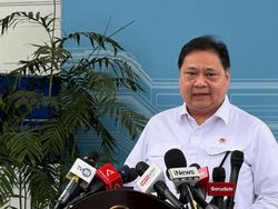 Iran Tutup Selat Hormuz, Airlangga Sebut Harga BBM Dalam Negeri Otomatis Naik