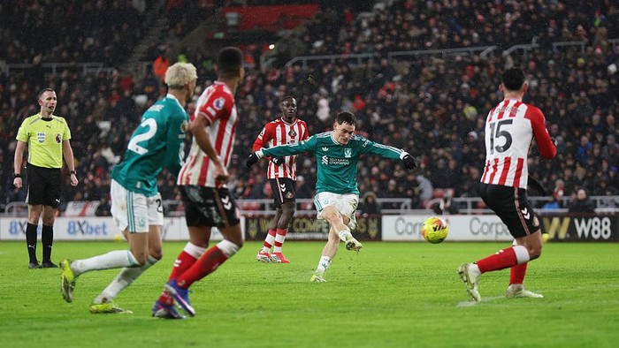 SUNDERLAND, ENGLAND - FEBRUARY 11: Florian Wirtz of Liverpool takes a shot during the Premier League match between Sunderland and Liverpool at Stadium of Light on February 11, 2026 in Sunderland, England. (Photo by George Wood/Getty Images)