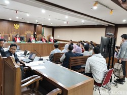 Hakim Minta Saksi Kasus Kemnaker Balikin USD 10 Ribu dalam Bentuk Uang Bukan Motor