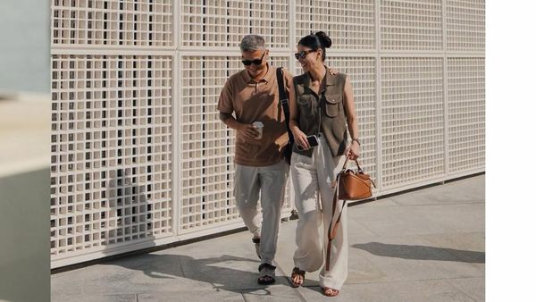 Potret Gading Marten dan Medina Dina Jalan-jalan di Louvre Abu Dhabi