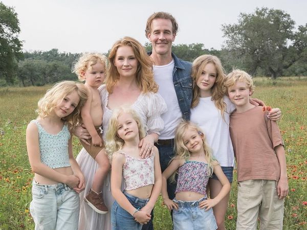 James Van Der Beek Meninggal, Ini Kenangan Manis Bersama Istri dan 6 Anak